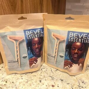 Bevel Essential Disposable Safety Razors - Cream